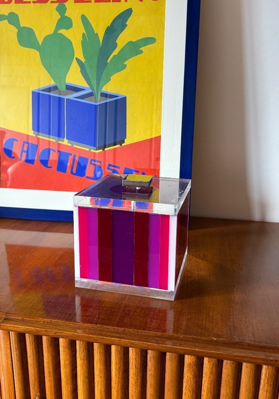 Image 1 of Secchiello per il ghiaccio rosa postmoderno, Italia, anni '80 ca.