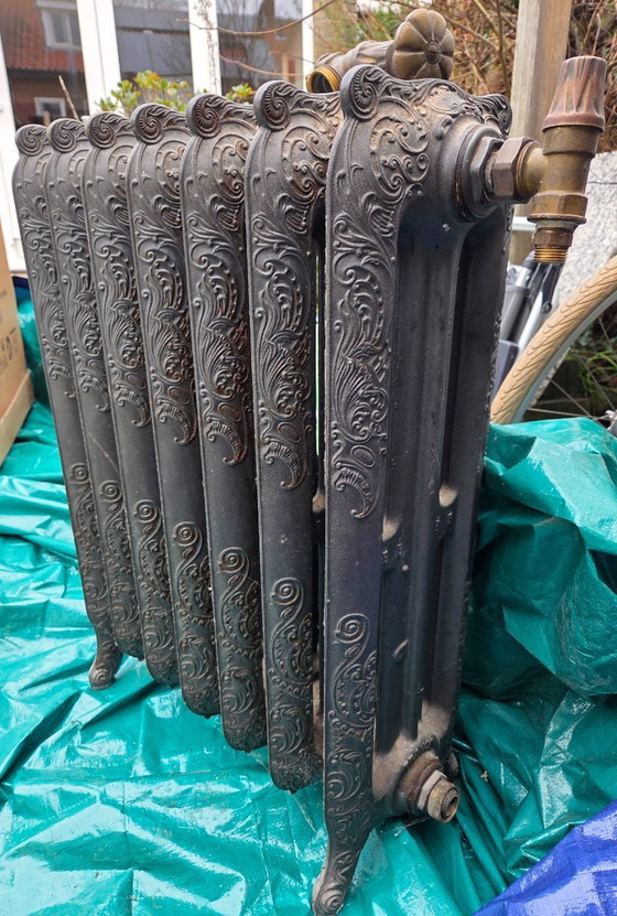 Image 1 of Gusseiserner Heizkörper