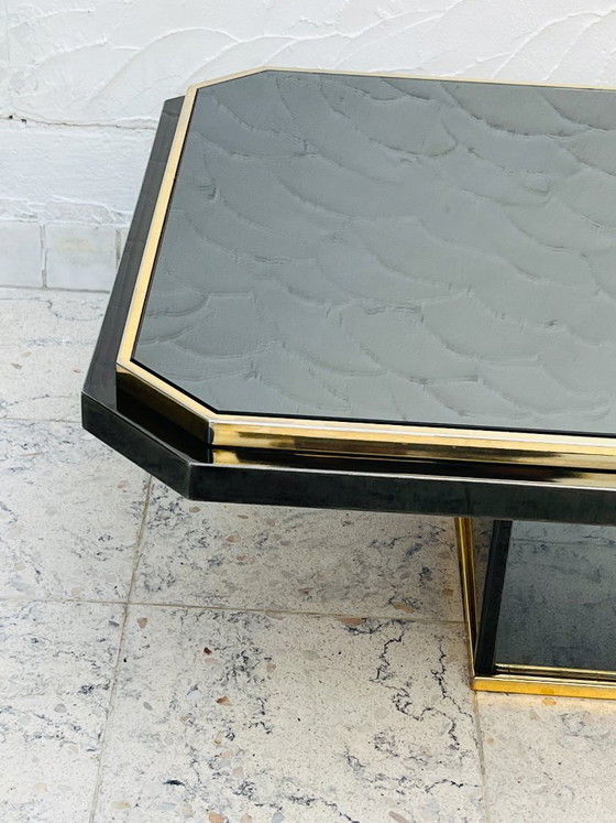 Tweekleurige salontafel van messing en zwart spiegelglas van Fedam (photo 5 of 18)