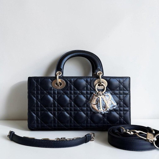 DIOR D-JOY MEDIUM - PELLE DI AGNELLO CANNAGE, NERA, FERRAMENTA DORATA