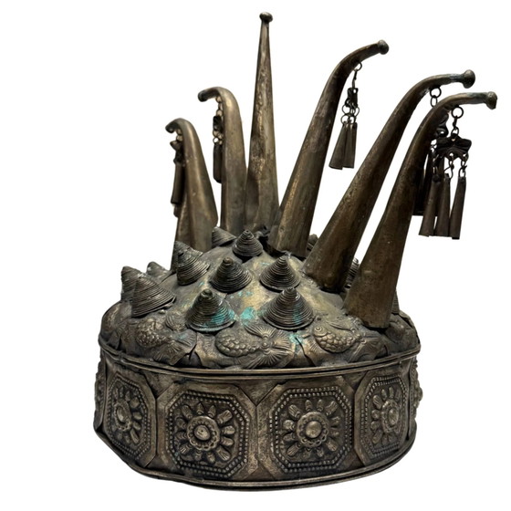 Antica Corona Rituale Miao in Bronzo – Guizhou – XIX Secolo – Oggetti decorativi, Bronze (photo 4 of 7)