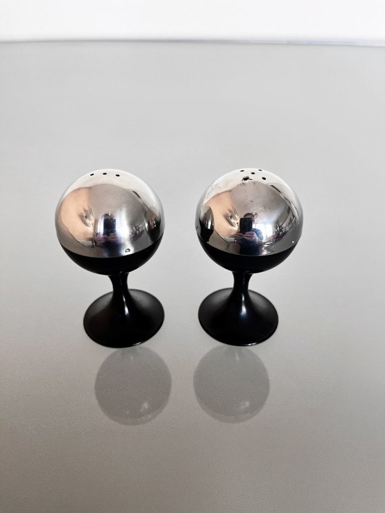 Rare vintage Space Age Quist salt and pepper set – Kitchen accessories, Plastic (photo 8 of 9)