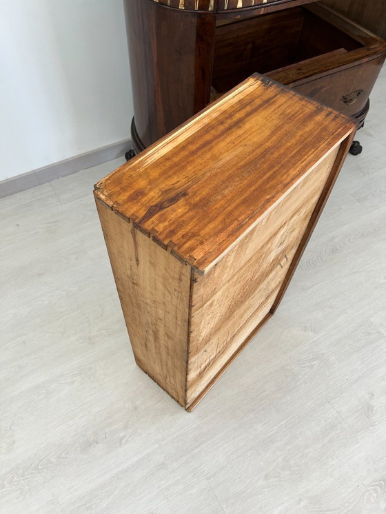 Image 1 of Cassettone - Noce - Comò con specchiera