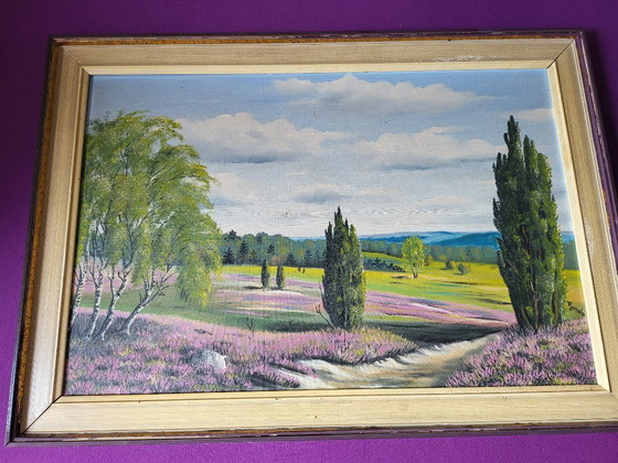 Image 1 of Olieverfschilderij van een heidelandschap uit de jaren 1930/1940.