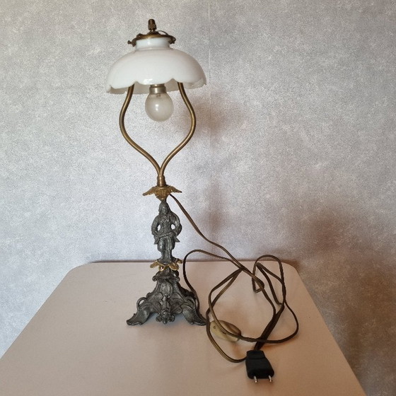 Image 1 of Lampe de bureau en régule 'Gentil Homme' Art Déco