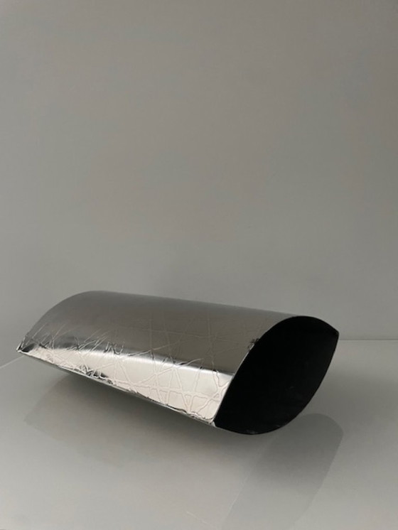 Image 1 of Metal designer vase with wood grain pattern – elliptical shape