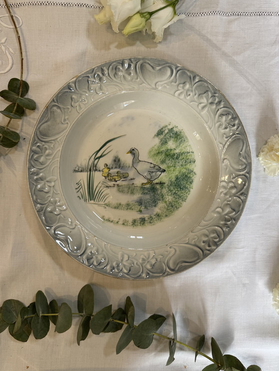 Image 1 of Plato hondo de ganso