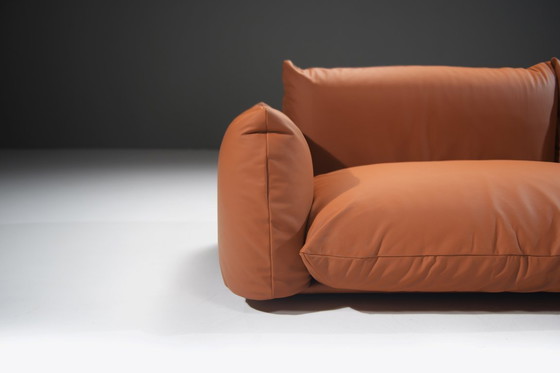 Image 1 of Splendido divano Marenco XL in pelle color cognac disegnato da Mario Marenco per Arflex Italia.