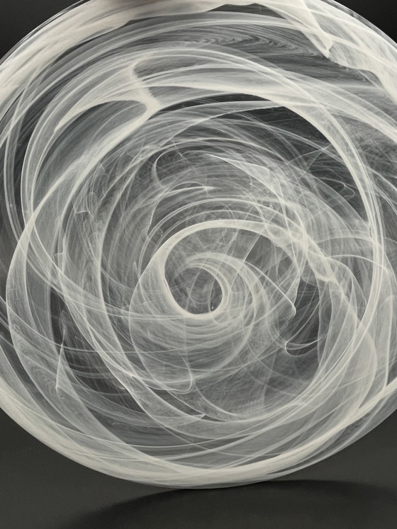 Large Glass Plate 'Smoke Swirl' – White Thread Decor, Ø 35 cm – Decorative Objects (photo 4 of 5)