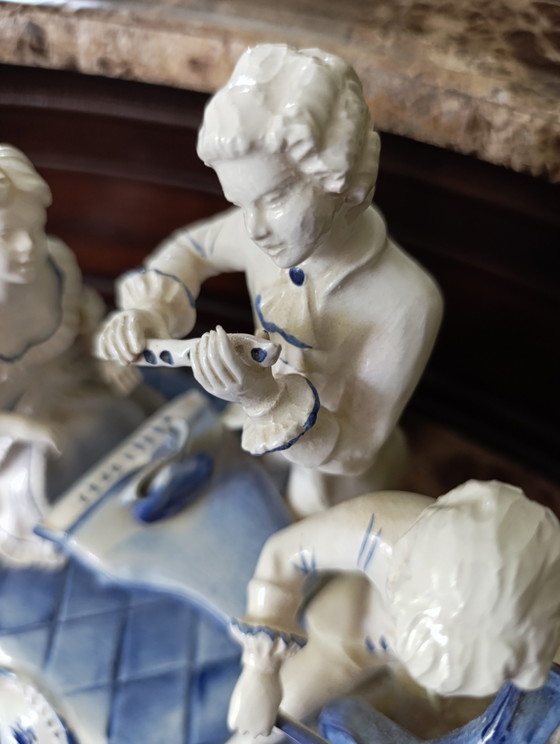 Large Capodimonte Porcelain Figurine Group – Sculpture (photo 10 of 11)