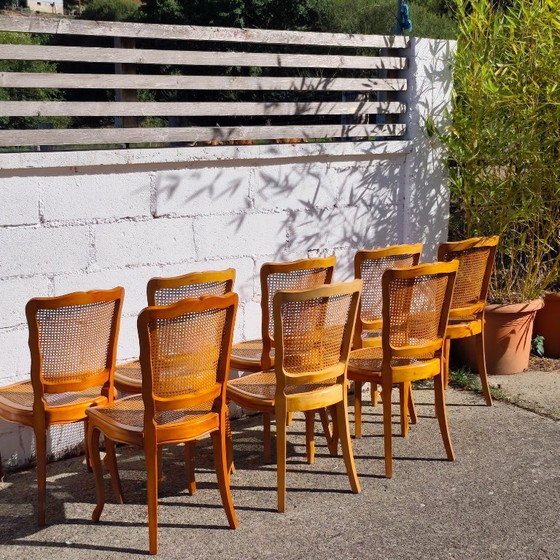 Set di 8 sedie da pranzo francesi vintage in rattan - 8 sedie da cottage in legno di ciliegio - Stile Luigi (photo 8 of 15)