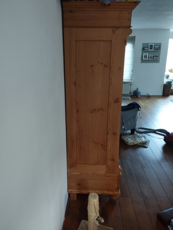 Image 1 of Großer Schrank