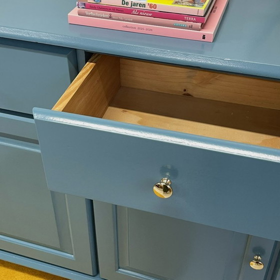 Image 1 of Aparador de madera azul Restyle Sloe Blue Farrow & Ball armario de almacenamiento