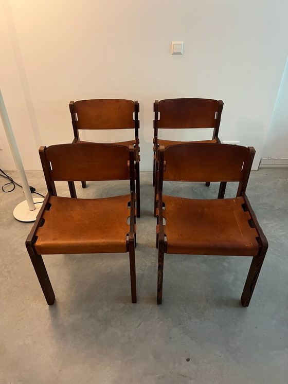 Set van 4 vintage brutalist eetkamerstoelen – Hout, Leer (photo 5 of 9)
