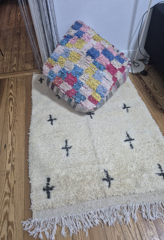 Image 1 of Pouf Artisanal Berbère 💯Laine Naturelle 