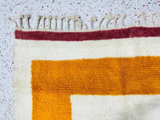 Image 1 of Authentische handgeknüpfte marokkanische Teppiche | Individuelle Designs & 100 % Naturwolle 250 cm x 150 cm