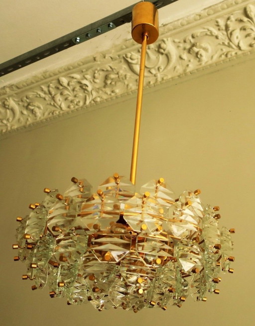 Kinkeldey Kronleuchter aus vergoldetem Messing und facettiertem Glas, 1960er Jahre