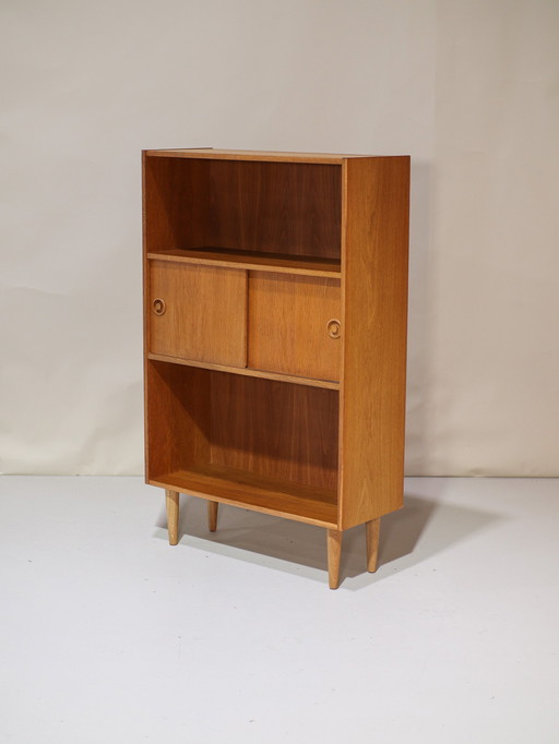 Bookcase with doors oak Danish vintage