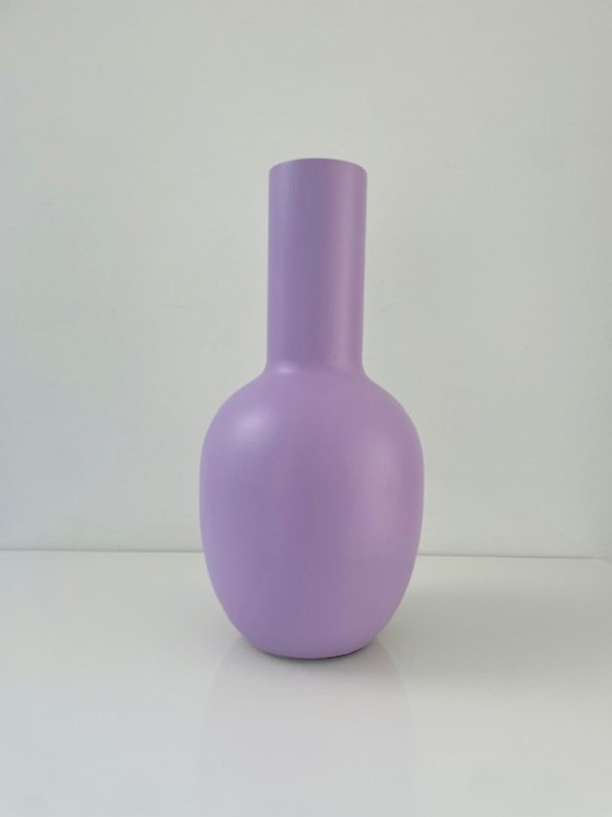 Image 1 of Pichet en métal lilas avec grande anse 30 cm