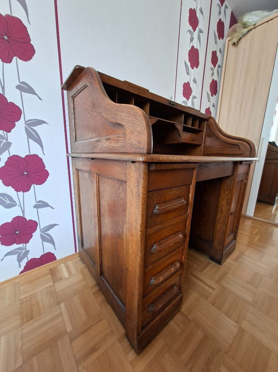 Image 1 of Scrivania antica in rovere con piano a rullo – completamente funzionale con chiave