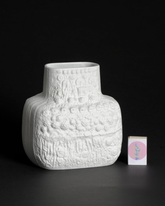 Martin Freyer AZU Bisque Porcelain Vase for Rosenthal, 1970s (photo 5 of 10)