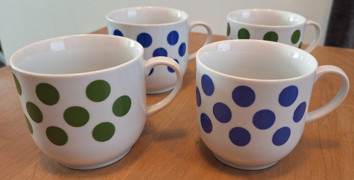 4 mugs Bareuther Bavaria Waldsassen

Dimensions 8 cm high, diameter 9 cm

#bavariawaldsassen #bavaria #bareuther #bar