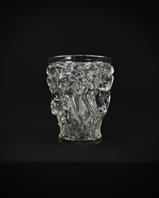 Vase Lalique Bacchantes non signé en cristal clair vintage milieu XXème