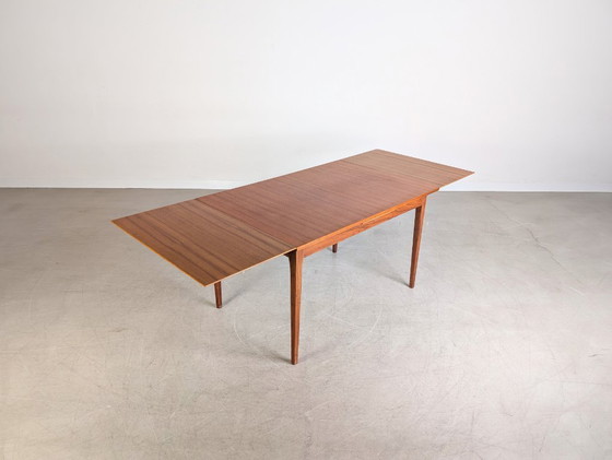 Image 1 of Table à manger extensible vintage en teck originale du milieu du siècle, danoise