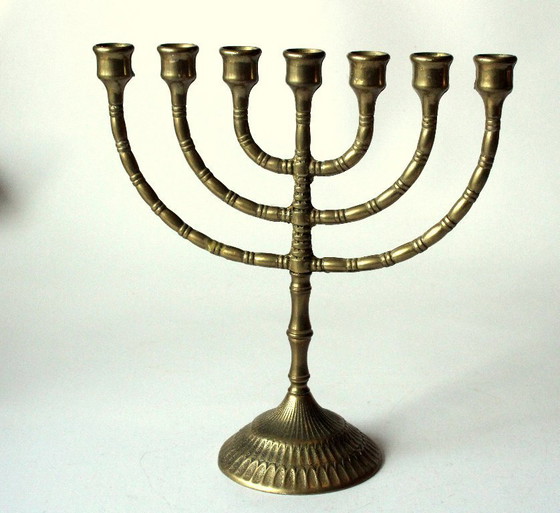 Image 1 of Grote messing menora - jaren 1950