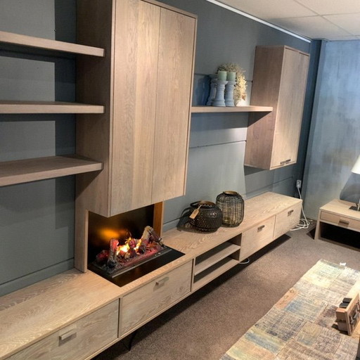 Mobile TV da parete Dover di BKS Furniture