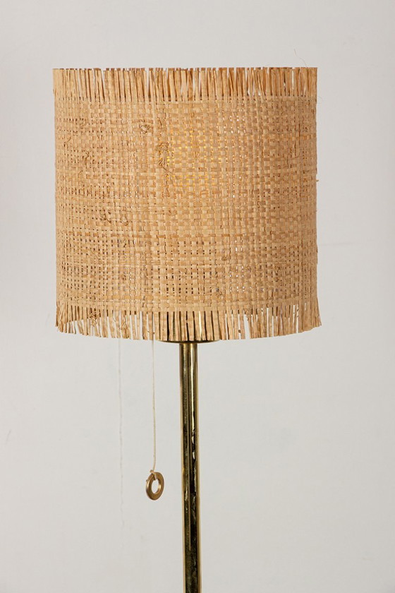 Image 1 of Lampadaire Suédois en Laiton, pied en fonte, modèle G 019 par Bergboms 1960.