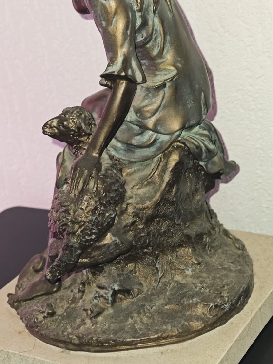 Image 1 of Vrouwelijke figuur