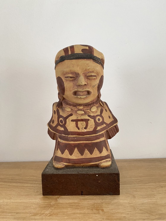 Image 1 of Figurine cérémonielle en terre cuite – Culture de Veracruz