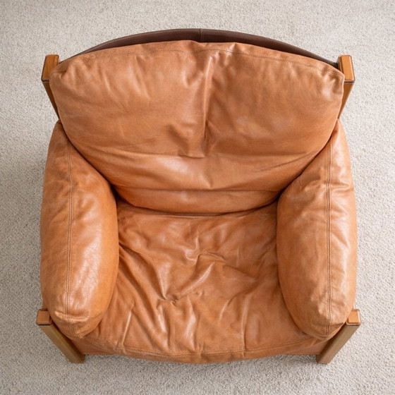 Image 1 of Bergère Afra & Tobia Scarpa per Maxalto pelle cognac e legno massello