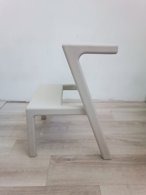 Masterby opstapje van Chris Martin voor Ikea Italië 2014