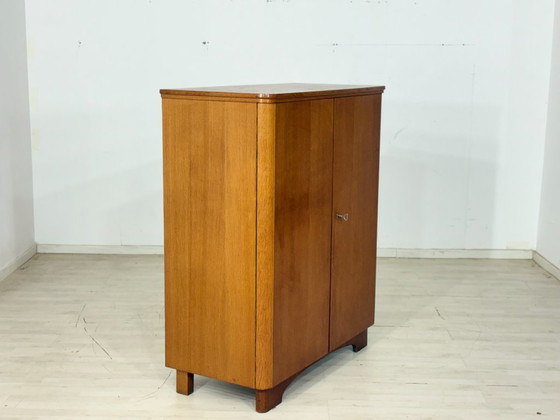 Image 1 of Prachtige vintage linnenkast / kledingkast uit het midden van de vorige eeuw / kast uit de jaren 60