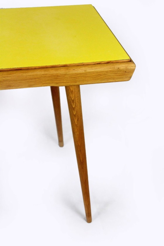 Couchtisch mit doppelseitiger Formica-Platte von Interier Praha, ehemalige Tschechoslowakei, 1960er Jahre (photo 21 of 22)