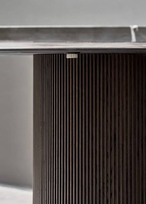 VIPP - Cabin Round table 150cm – Tavoli da pranzo, Legno (photo 3 of 5)