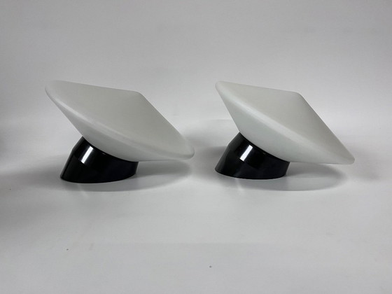 Image 1 of 2x RAAK discus Mid Century wandlamp wit opaalglas bakelieten armatuur model B1410