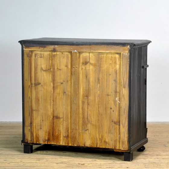 Credenza in pino con 5 cassetti, circa 1900 – Credenze, Wood, Brass, Vintage (photo 12 of 12)
