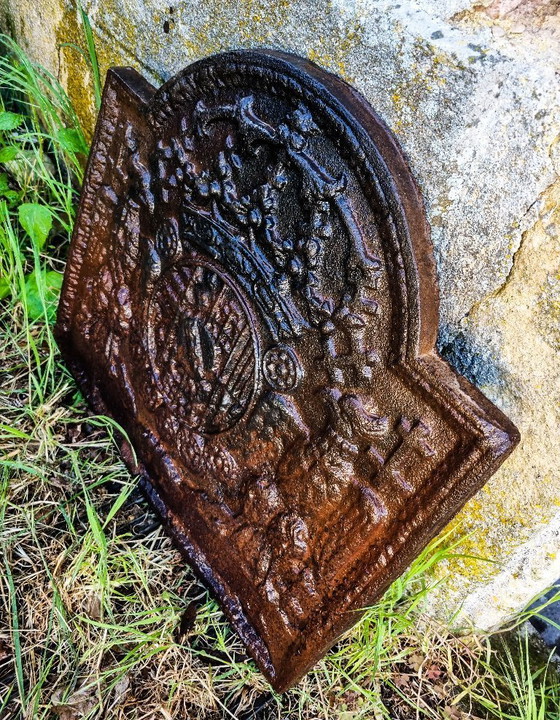 Image 1 of Placa de chimenea "Escudo de Lorena"