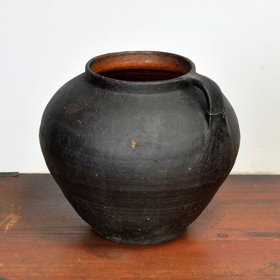 Image 1 of Vaso antico in terracotta proveniente dalla Moldavia, circa 1850.
