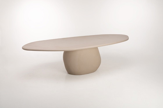 Image 1 of Table à manger contemporaine en plâtre « Pièce Unique »