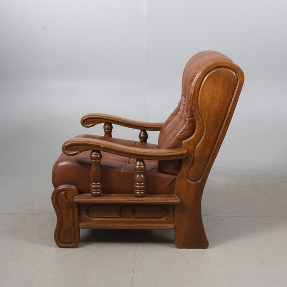 Image 1 of Sessel aus Eiche und Leder – Skandinavisch inspirierter Lounge-Klassiker – Warmer Holz- und Lederkontrast