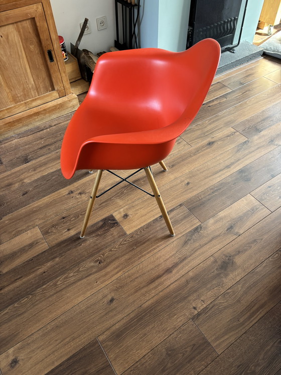 2x Vitra Eames DAW Stoel - Rood – Eetkamerstoelen, Metal, Plastic (photo 5 of 5)