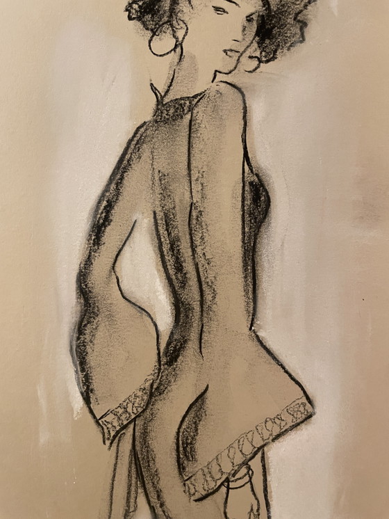 Image 1 of Retrato femenino en blanco pastel y carboncillo, pintura "Moda" firmada