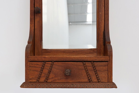 Image 1 of Houten Art Deco scheerkast met afgeschuinde spiegel, Frankrijk