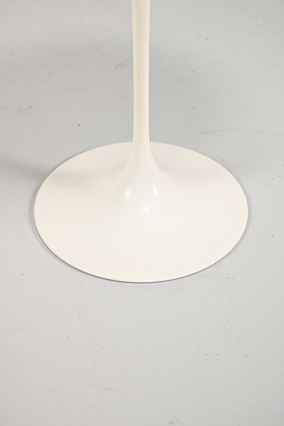 Image 1 of Eero Saarinen bijzettafel voor Knoll