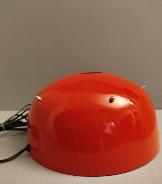 Image 1 of Lampada da tavolo in Plastica Rosso e argento, made in Italy Diametro 28 cm alto 14 cm