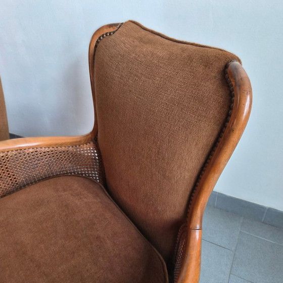 Image 1 of COPPIA DI POLTRONE BERGERE VINTAGE DEI PRIMI DEL XX SECOLO IN RATTAN E LEGNO, SUPERBAMENTE CURVE